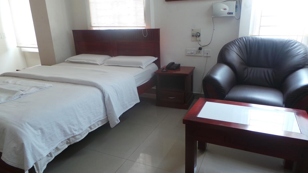 Kooloth Lake View Residency Hotell Coimbatore Eksteriør bilde