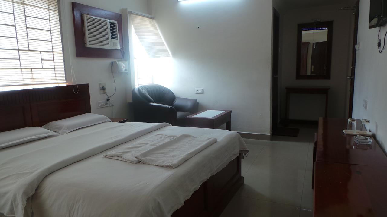 Kooloth Lake View Residency Hotell Coimbatore Eksteriør bilde
